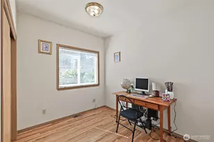 10821 Crestwood Dr S, Seattle, WA 98178 - Photo 13