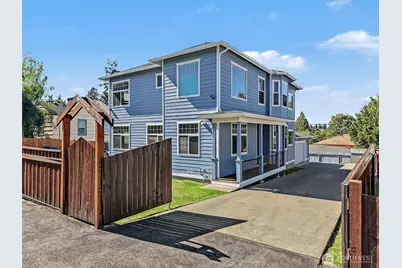 10821 Crestwood Drive S, Seattle, WA 98178 - Photo 33
