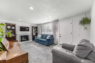 8105 Fairway Dr SW, Lakewood, WA 98498 - Photo 3