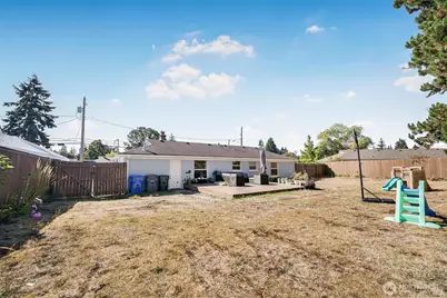 8105 Fairway Drive SW, Lakewood, WA 98498 - Photo 21