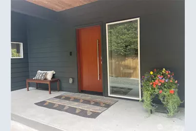 10030 37th Avenue SW, Seattle, WA 98146 - Photo 3