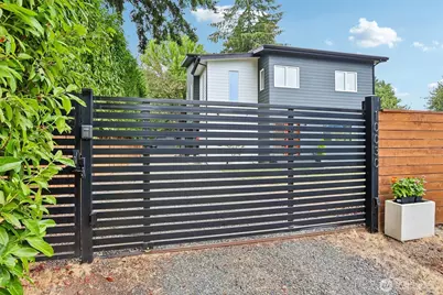 10030 37th Avenue SW, Seattle, WA 98146 - Photo 7