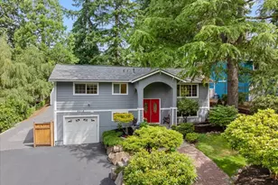 8512 NE 136th St, Kirkland, WA 98034 - Photo 1