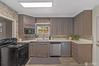 19827 Renton-Maple Valley Road, Maple Valley, WA 98038 - Photo 13