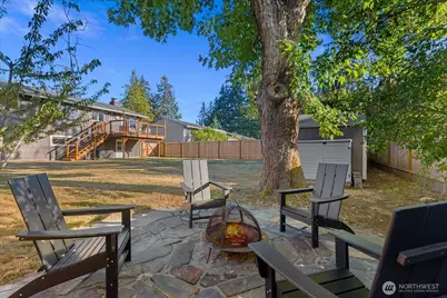 22704 38th Avenue W, Mountlake Terrace, WA 98043 - Photo 37