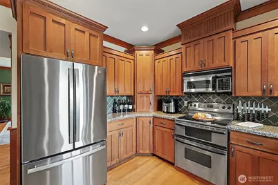 2701 13th Street Pl SW, Puyallup, WA 98373 - Photo 11