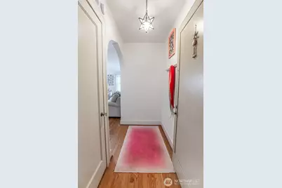 1605 E Olive Street #208, Seattle, WA 98122 - Photo 19