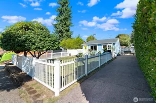 3610 SW Kenyon St, Seattle, WA 98126 - Photo 29