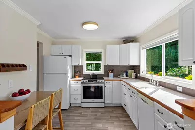 3610 SW Kenyon Street, Seattle, WA 98126 - Photo 11