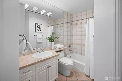 3900 2nd Ave NE #303, Seattle, WA 98105 - Photo 31