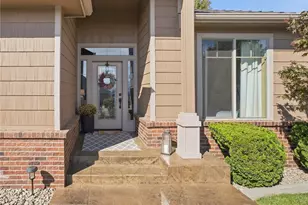374 Laurie Dr, Wenatchee, WA 98801 - Photo 3