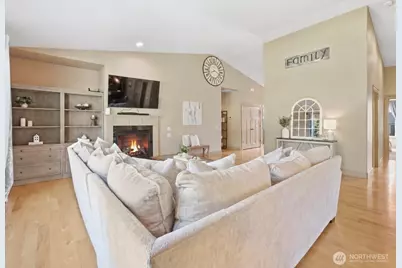 374 Laurie Drive, Wenatchee, WA 98801 - Photo 7