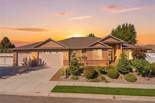 374 Laurie Dr, Wenatchee, WA 98801 - Photo 1