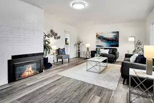 1321 N Skyline Dr, Tacoma, WA 98406 - Photo 3