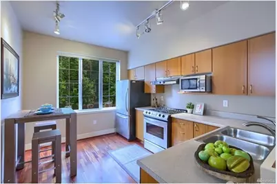9609 182nd Place NE #105, Redmond, WA 98052 - Photo 5