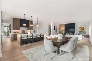 10237 SE 6th St, Bellevue, WA 98004 - Photo 13