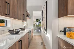 10237 SE 6th St, Bellevue, WA 98004 - Photo 11