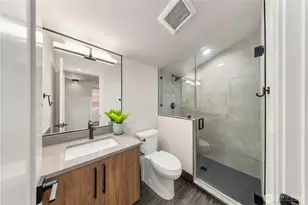 10237 SE 6th St, Bellevue, WA 98004 - Photo 37