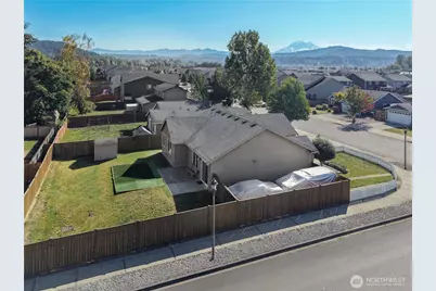 409 Balmer Street SW, Orting, WA 98360 - Photo 17
