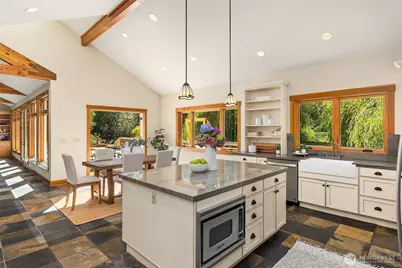 7183 NE Eagle Harbor Drive NE, Bainbridge Island, WA 98110 - Photo 15