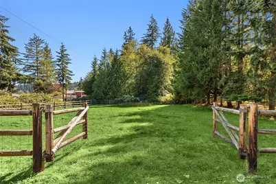 7183 NE Eagle Harbor Drive NE, Bainbridge Island, WA 98110 - Photo 39