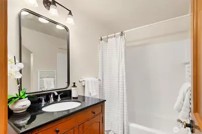 7183 NE Eagle Harbor Drive NE, Bainbridge Island, WA 98110 - Photo 29