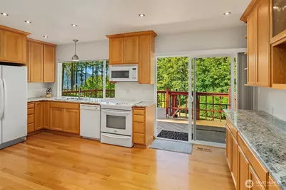 19516 SE 23rd Street, Sammamish, WA 98075 - Photo 9