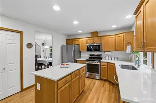 5718 Hillpointe Cir, Lynnwood, WA 98037 - Photo 9