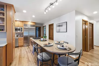 4649 244th Place SE, Sammamish, WA 98029 - Photo 17