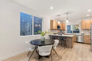 13321 3rd Ave NE, Seattle, WA 98125 - Photo 13