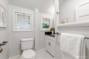 419 Wheeler St, Seattle, WA 98109 - Photo 15