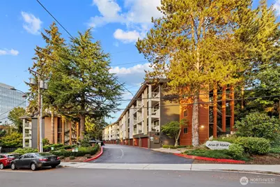 130 105th Avenue SE #219, Bellevue, WA 98004 - Photo 3