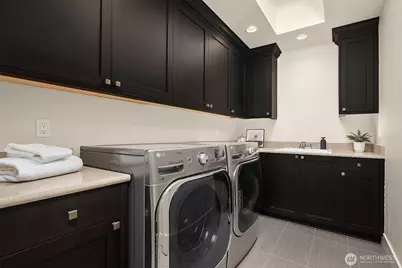 11210 NE 60th Street, Kirkland, WA 98033 - Photo 33