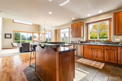 8850 Depot Rd. #2, Lynden, WA 98264 - Photo 9