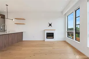 2609 31st Ave W, Seattle, WA 98199 - Photo 3