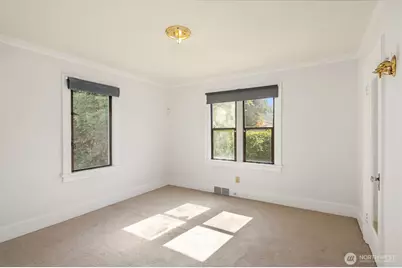 3838 38th Avenue S, Seattle, WA 98118 - Photo 13