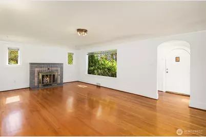 3838 38th Avenue S, Seattle, WA 98118 - Photo 3