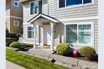 6584 Hunt Highlands Loop #28, Gig Harbor, WA 98335 - Photo 3