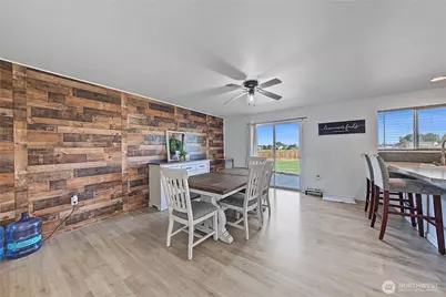 2033 Road H.2 NE, Moses Lake, WA 98837 - Photo 15