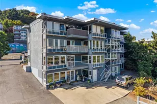 1758 Dexter Ave N, Seattle, WA 98109 - Photo 37