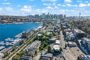 1758 Dexter Ave N, Seattle, WA 98109 - Photo 33