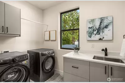 2731 50th Avenue SW, Seattle, WA 98116 - Photo 21