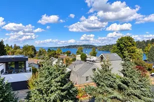 5203 56th Ave S, Seattle, WA 98118 - Photo 9