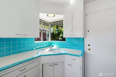 5203 56th Avenue S, Seattle, WA 98118 - Photo 15