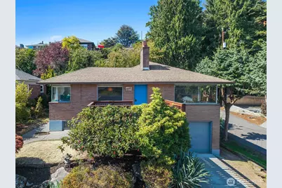 5203 56th Avenue S, Seattle, WA 98118 - Photo 1