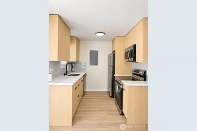 1220 N 137th Street #3, Seattle, WA 98133 - Photo 5