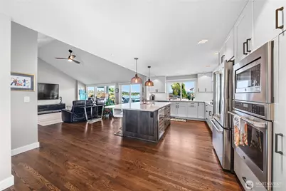 2803 200th Avenue E, Lake Tapps, WA 98391 - Photo 9