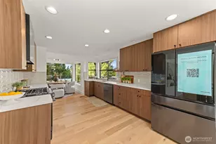 4234 NE 89th St, Seattle, WA 98115 - Photo 11