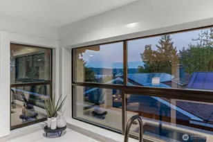 4234 NE 89th St, Seattle, WA 98115 - Photo 7