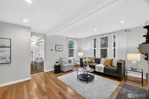 2732 NE 54th St, Seattle, WA 98105 - Photo 5